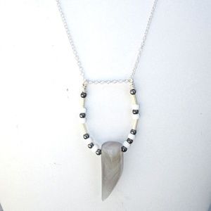 Gray Stone Tooth Pointed Bead Pendant Necklace
